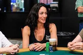 Sự Nghiệp Cờ Bạc Của Kara Scott – Tay Chơi Poker Người Canada
