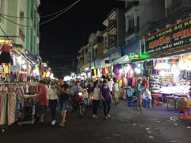 Top +10 Chợ Đêm Tại Sài Gòn Nổi Tiếng Giá Siêu Hấp Dẫn