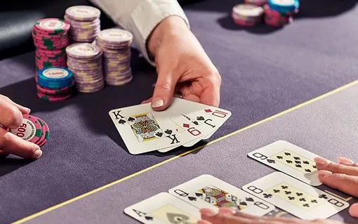 Hướng Dẫn Cách Chia Bài Poker Từ Cơ Bản Đến Chuyên Nghiệp